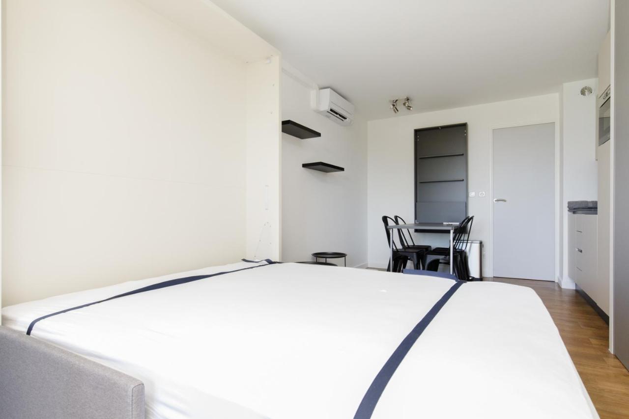 Suite 118 - Piscine - 50 Metres Plage - Terrasse - Clim - Wifi Cannes Extérieur photo